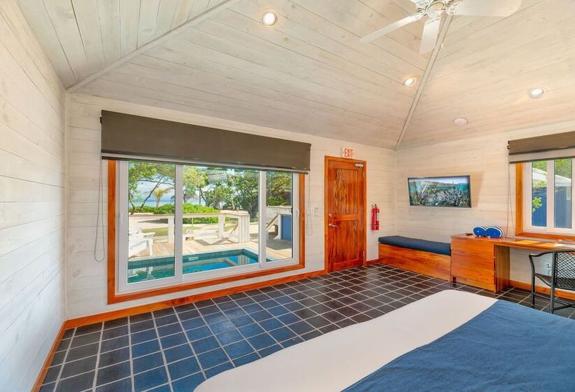 ویلای لوکس 1 خوابه, Barefoot Cay Resort