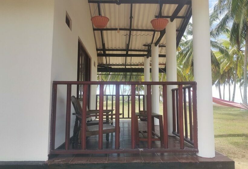 デラックスバンガロー, Helios Beach Resort