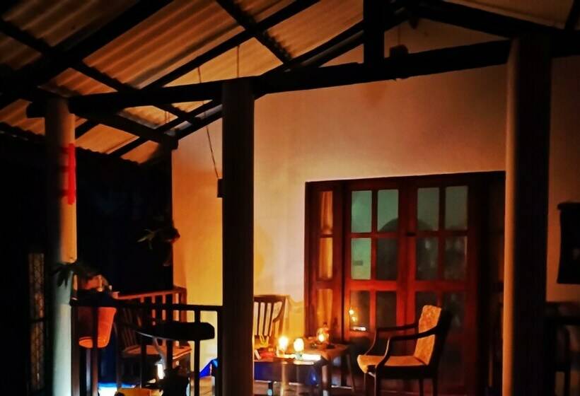 デラックスバンガロー, Helios Beach Resort