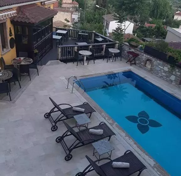 Villa 5 Makuuhuonetta, Ayasoluk Hotel & Restaurant
