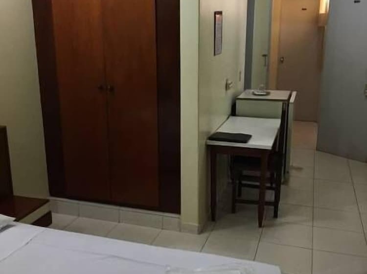 اتاق استاندارد, Cabiúna Palace