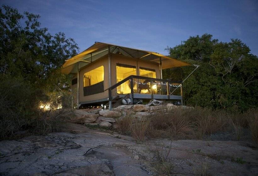 Standard Tent, Cygnet Bay Pearl Farm