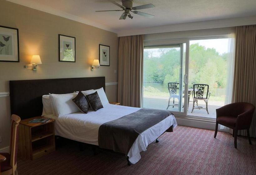 غرفة قياسية مطلّة علي البحيرة, Inn On The Lake