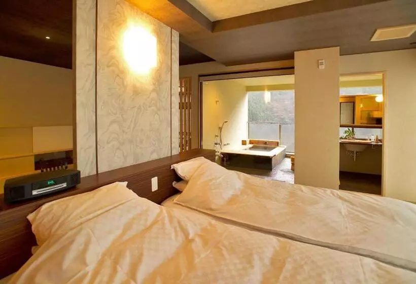 سوییت, Iya Onsen