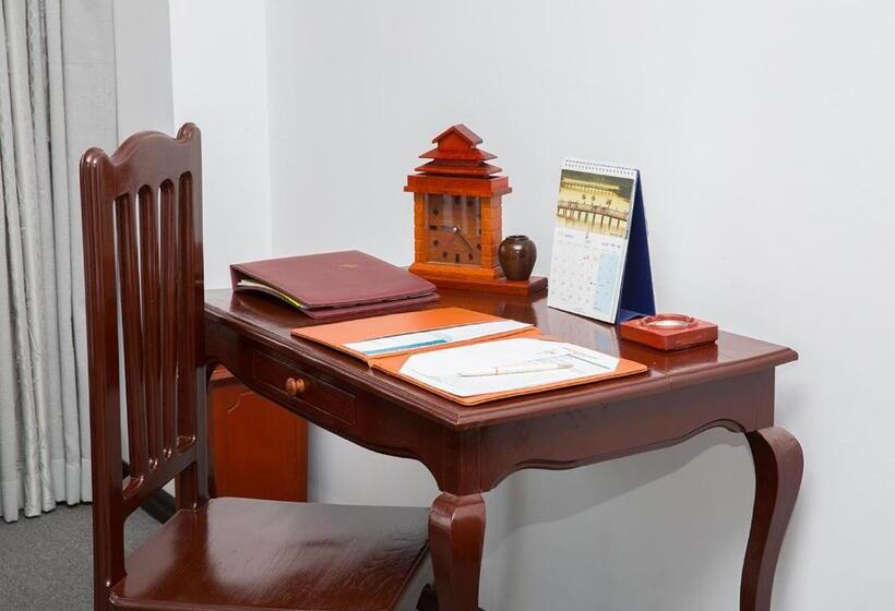 اتاق سوپریور, Kma Naypyitaw