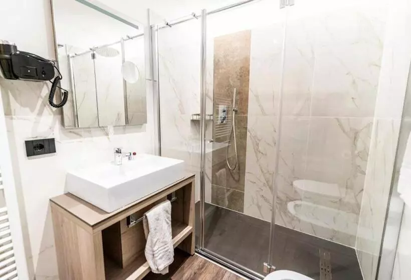 Deluxe Yhden Hengen Huone, Lady Maria Hotel Wellness & Resort