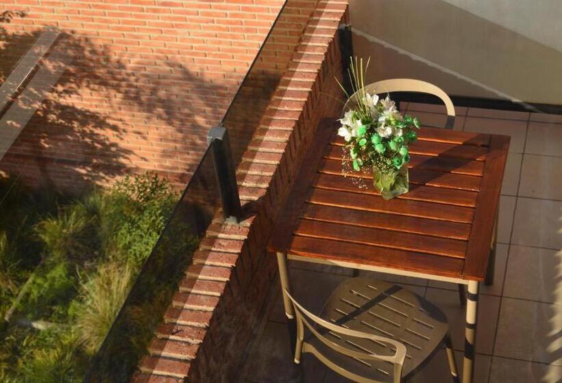 اتاق اجرایی, Neper