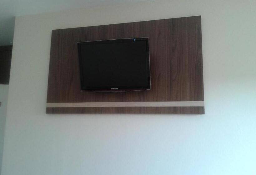 غرفة قياسية, Real Park