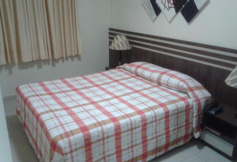 غرفة قياسية, Real Park