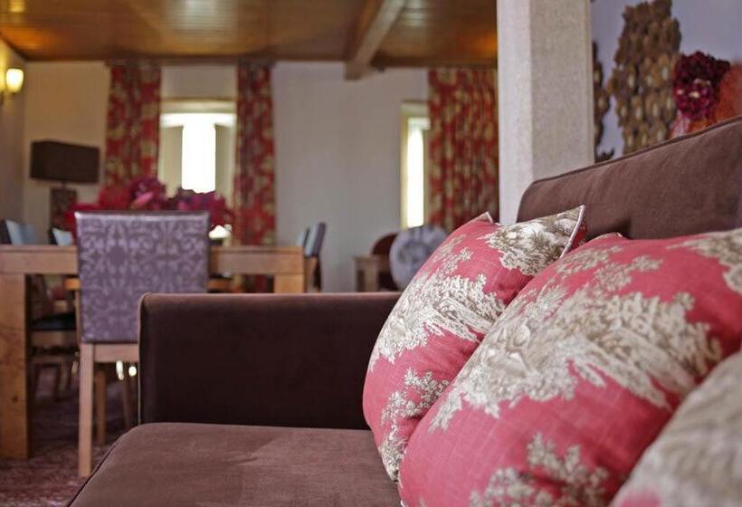 سوئیت 2 خوابه, Herdade Da Urgueira