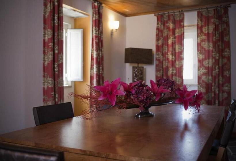 سوئیت 2 خوابه, Herdade Da Urgueira