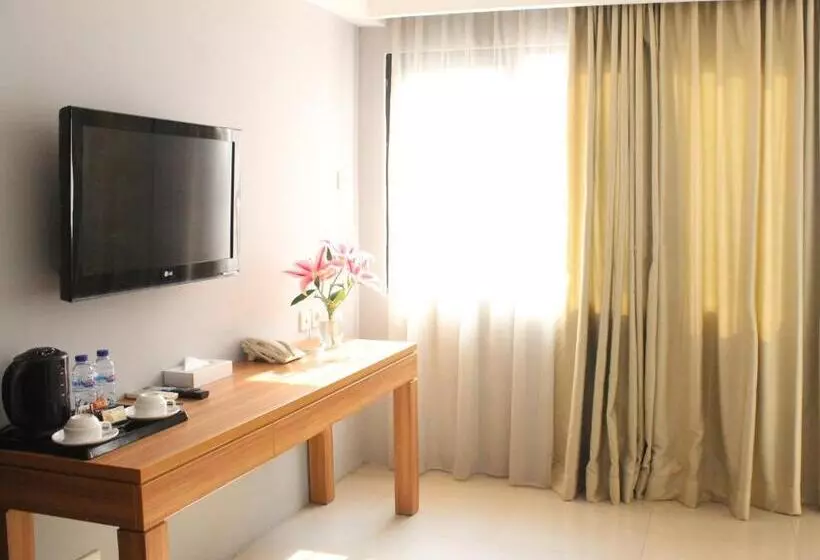 سوییت جونیور, Sahid Mutiara Karawaci