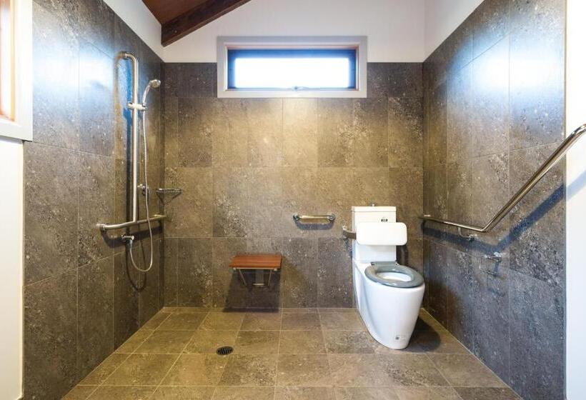 家庭洋房, Tanja Lagoon Camp