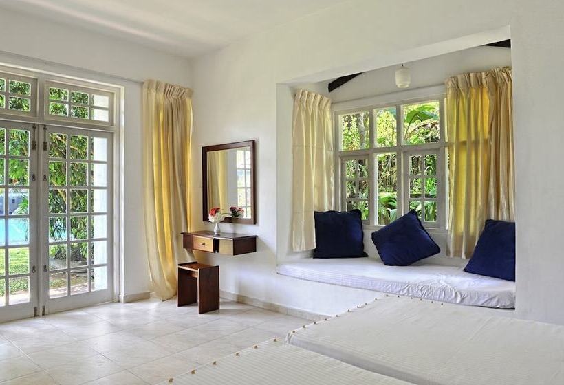 Номер Deluxe, Warahena Walauwa