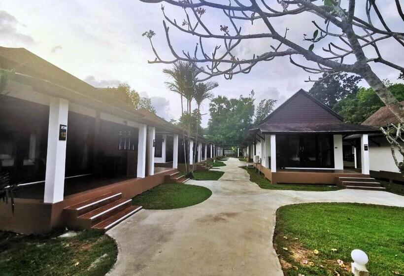 בונגלו סטנדרט 2 חדרי שינה, Nana Beach Hotel & Resort