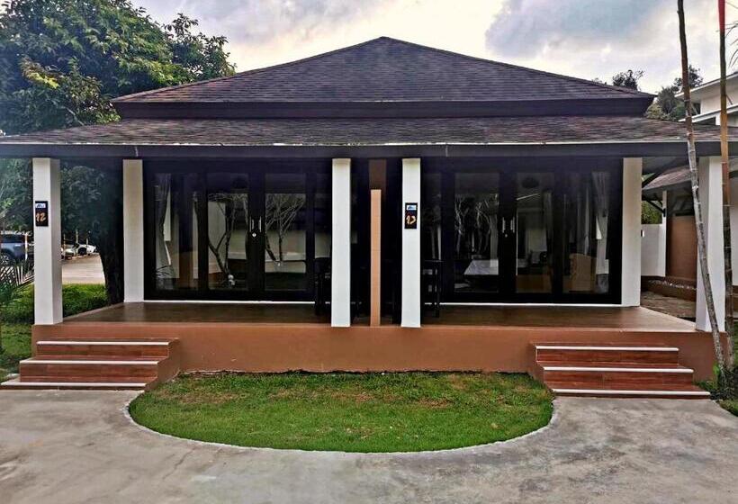 בונגלו סטנדרט 2 חדרי שינה, Nana Beach Hotel & Resort