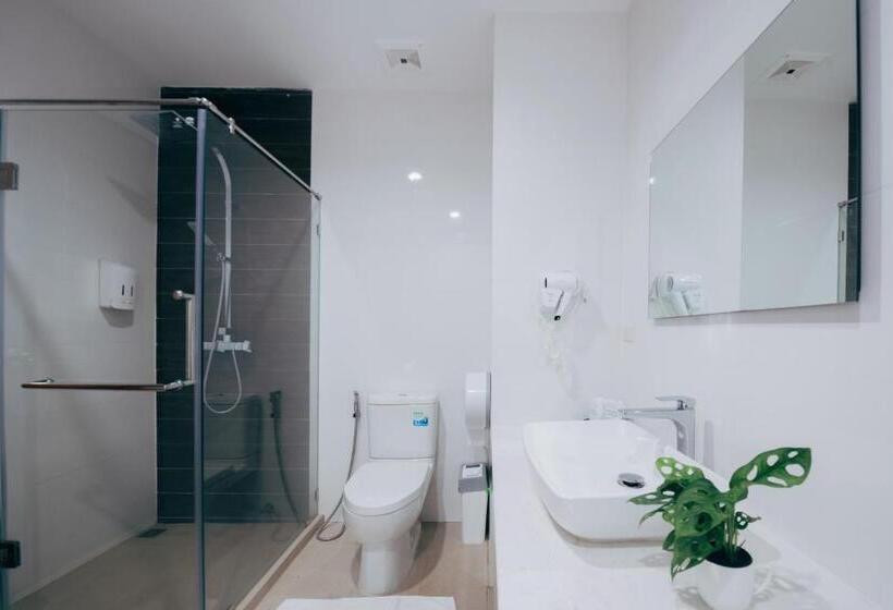 חדר משפתחתי סופריור, Nana Beach Hotel & Resort