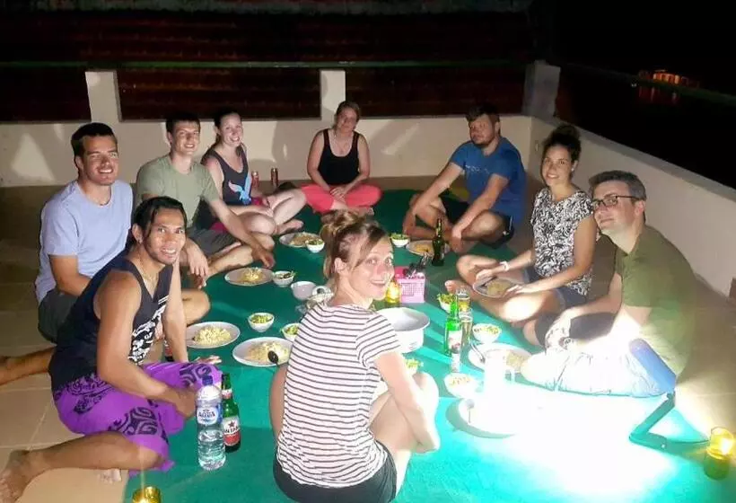 اتاق لوکس با چشم‌انداز باغ, Mango Tree Inn