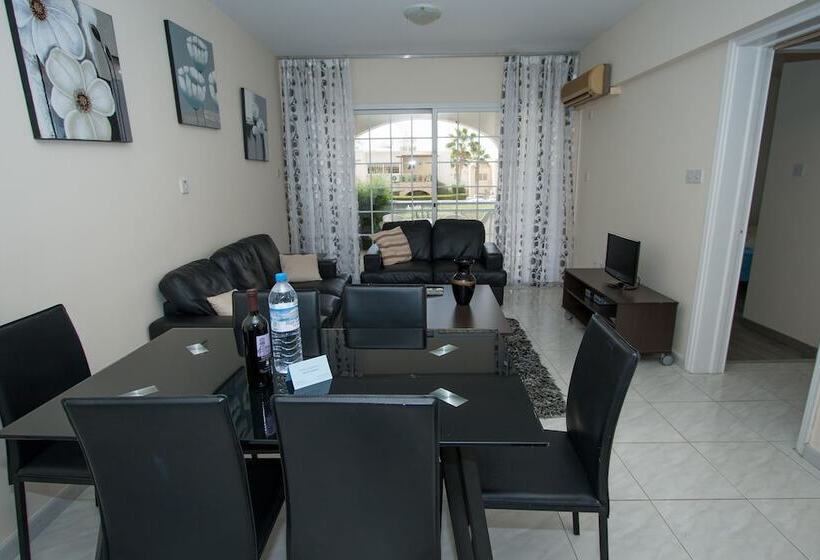 침실 2개 아파트, Santa Barbara Complex