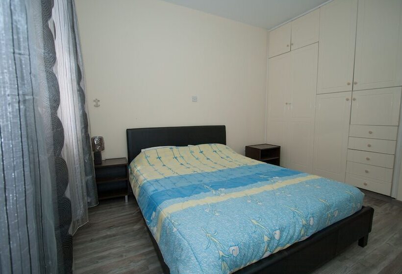 침실 2개 아파트, Santa Barbara Complex