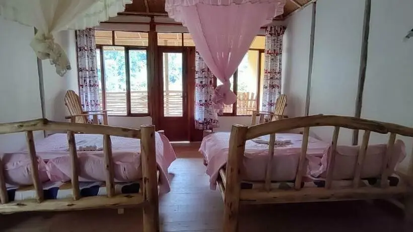 اتاق استاندارد با بالکن, Nshongi Camp
