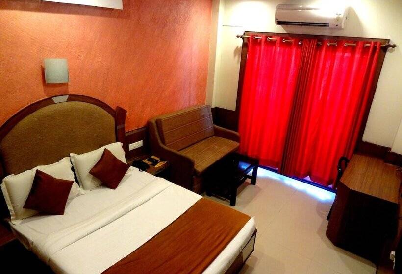 标准间, Vishal Plaza