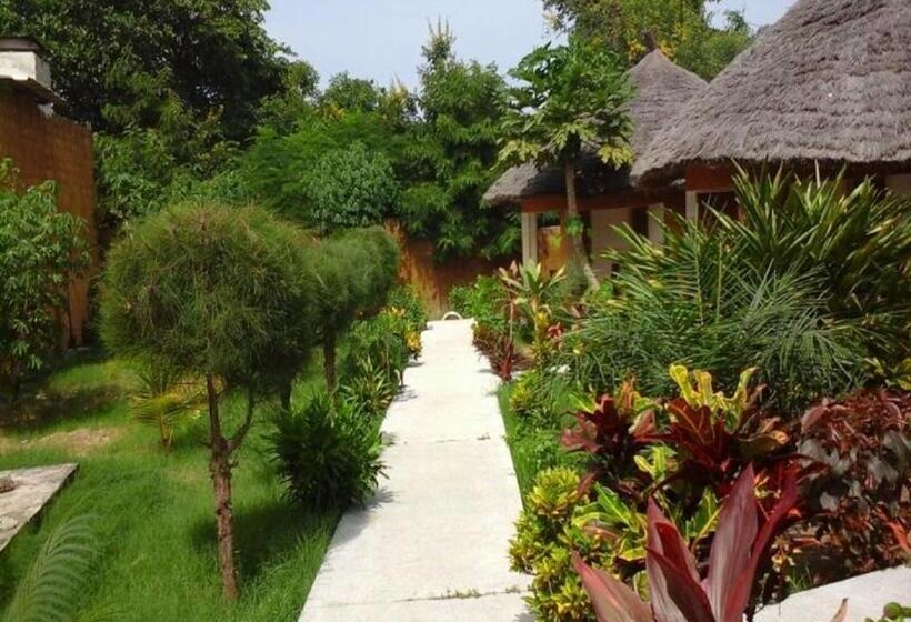 اتاق استاندارد سه نفره, Le Petit Quartier Chez Amanthia