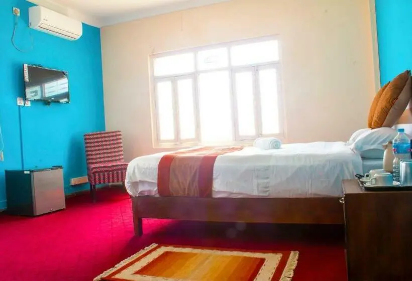 اتاق سوپریور با تخت بزرگ, Gorkha Chhen Bed & Breakfast