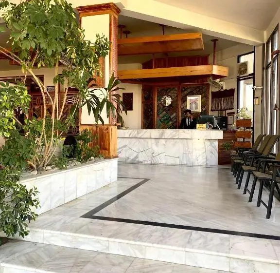 سوییت خانوادگی, Rock City Resort