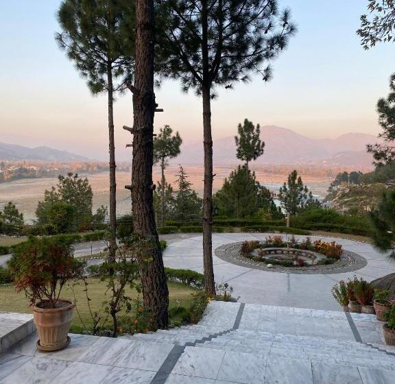 اتاق استاندارد یک تخته با بالکن, Rock City Resort