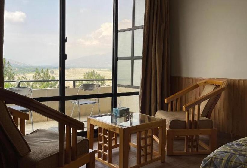 اتاق استاندارد یک تخته با بالکن, Rock City Resort