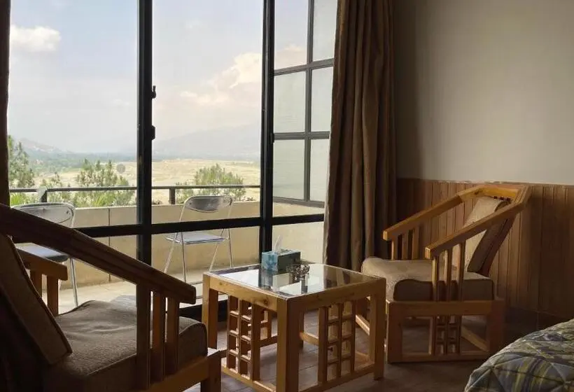 اتاق لوکس, Rock City Resort