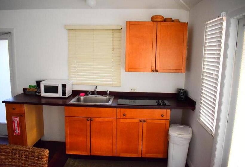 Люкс Вид на Море, The Sands