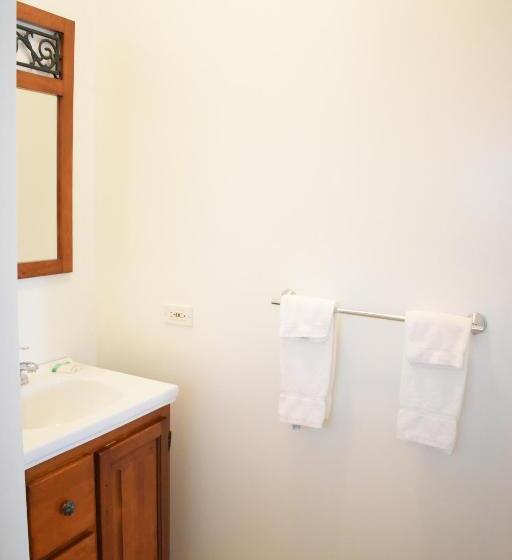 Люкс Вид на Море, The Sands