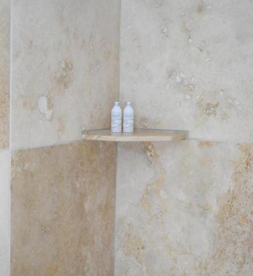 Люкс Вид на Море, The Sands