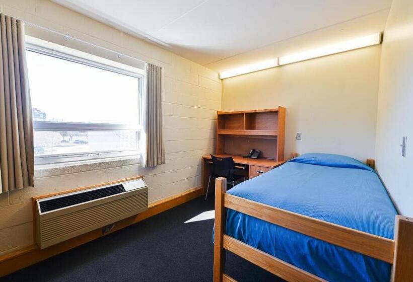 标准间, Backpacker College At St Lawrence University