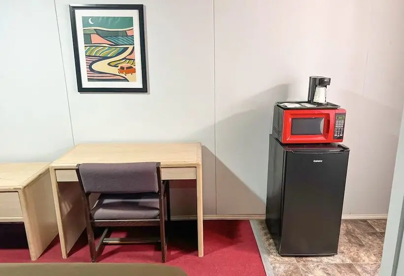 Basic-huone, Country Club Inn