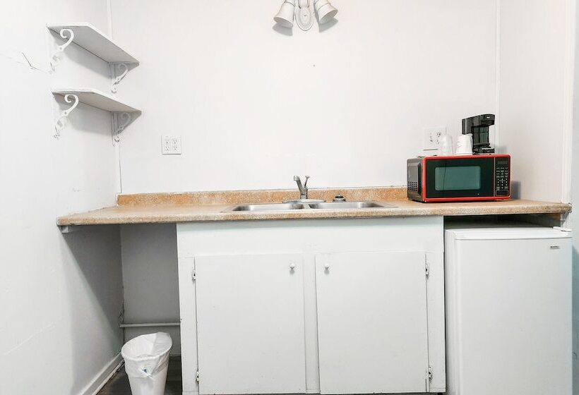 Номер Basic, Country Club Inn