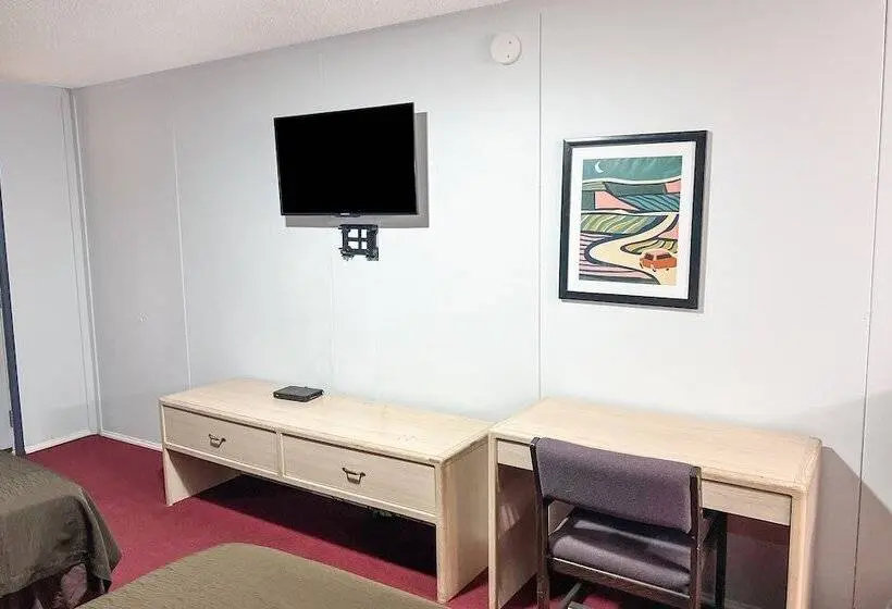 Basic-huone, Country Club Inn