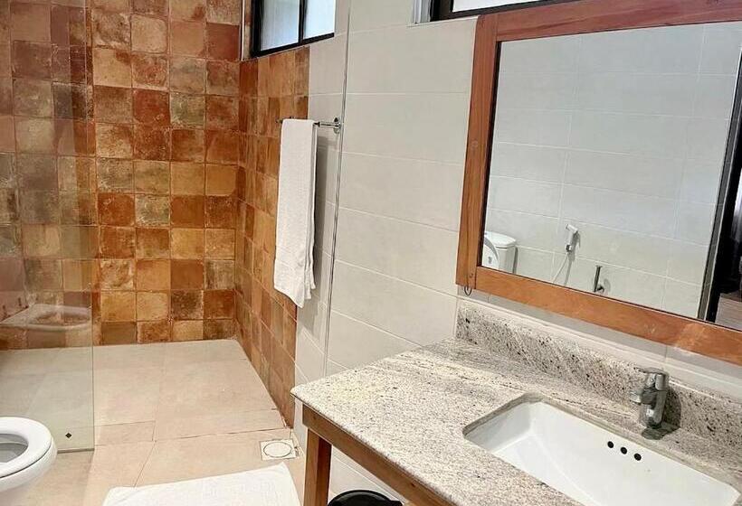 اتاق لوکس, Morogoro