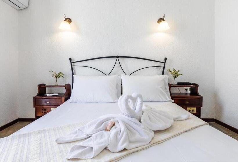 اتاق خانوادگی, Amalia 2