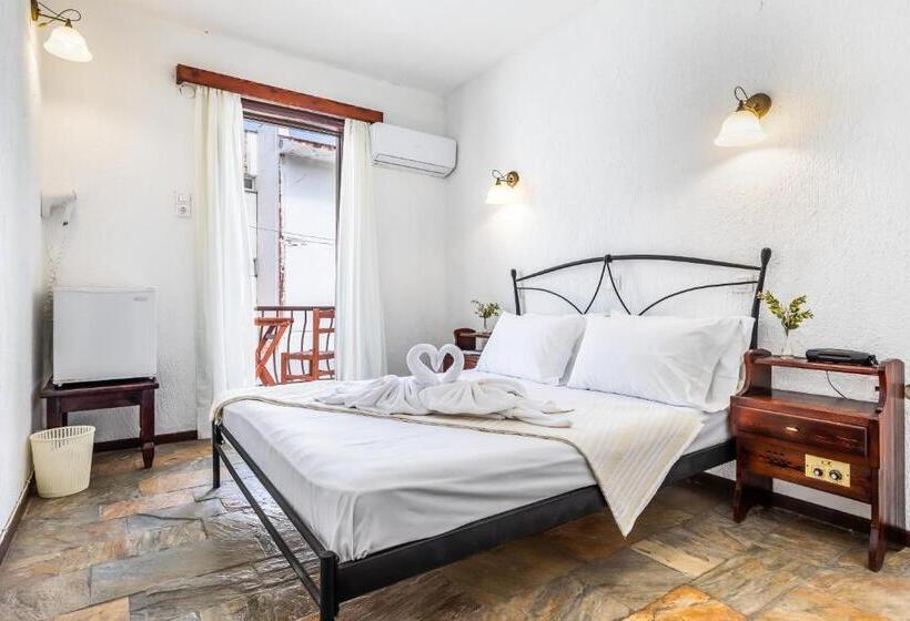 اتاق خانوادگی, Amalia 2