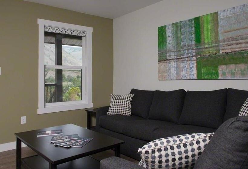 デラックススイートの３ベッドルーム, Klippers Guest Suites