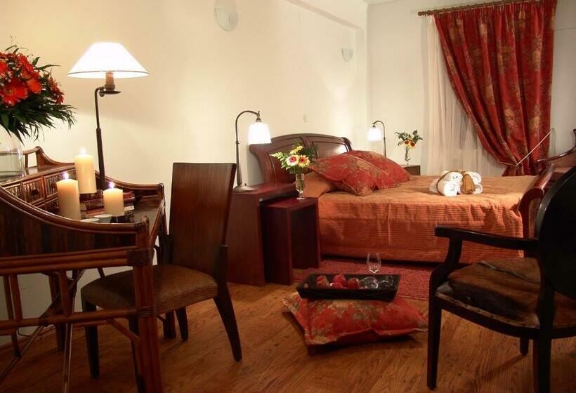 수피리어 트리플 룸, Aloni