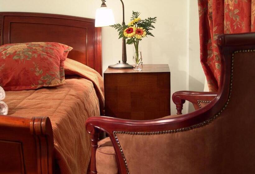 수피리어 룸, Aloni