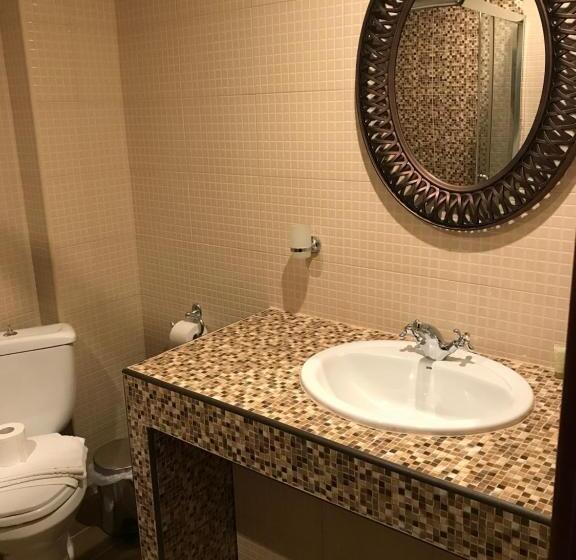 클래식 룸, Aloni