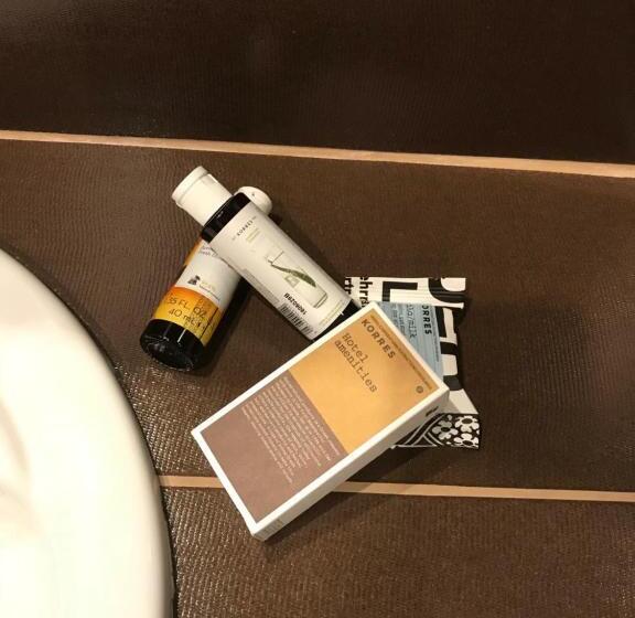 주니어 스위트, Aloni