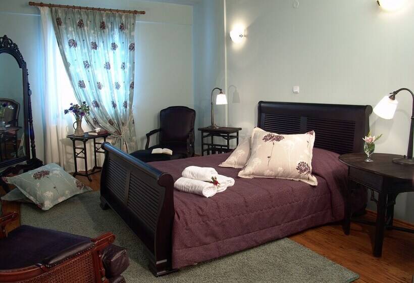 수피리어 룸, Aloni