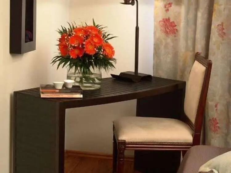 Premium-huone, Aloni