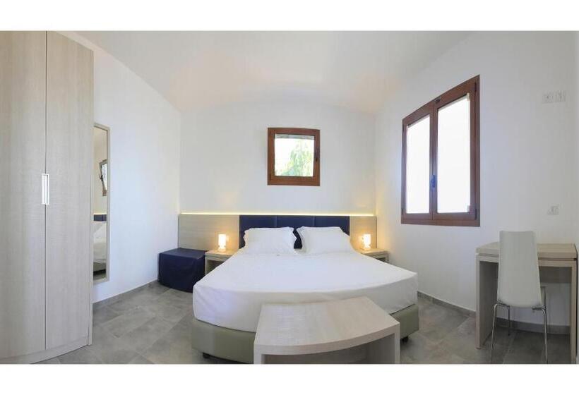 Triple Room Sea View, Blue Bay